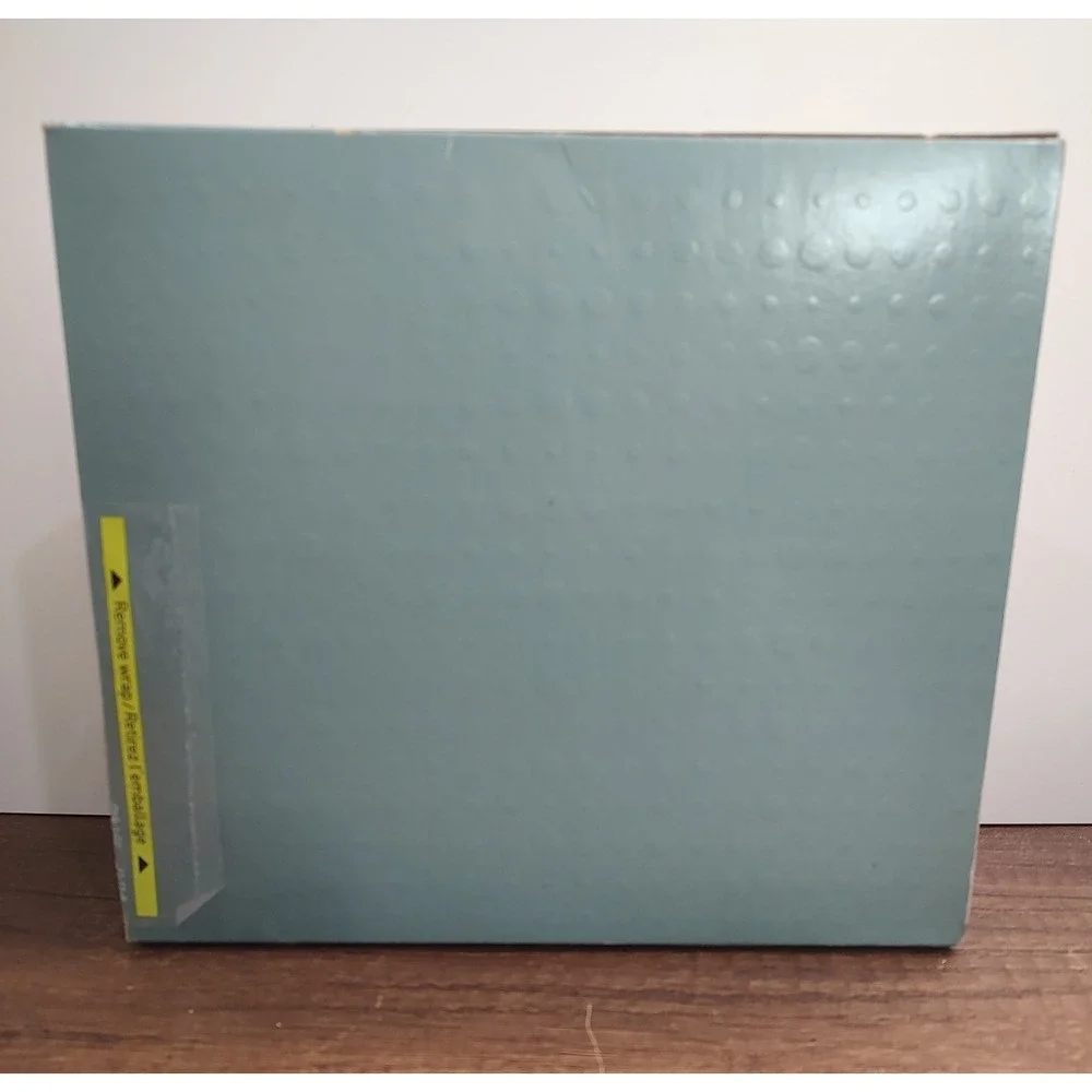 NOS Kleenex Hand Towels 60 Ct Disposable White Paper Towels Blue Box A20
